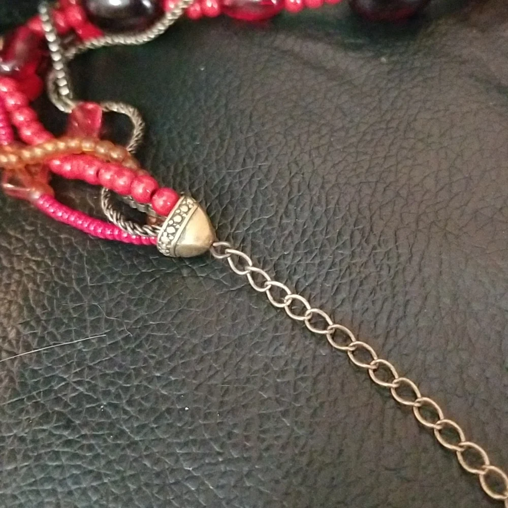 3 for 20. Vintage red and gold beaded necklace. - Picture 5 of 9